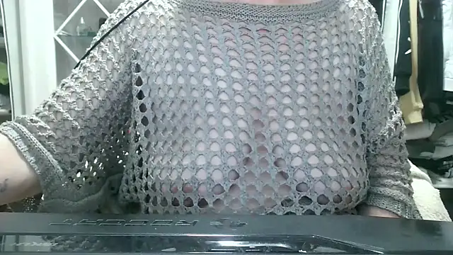 heidi60 online show from November 1, 5:04 pm