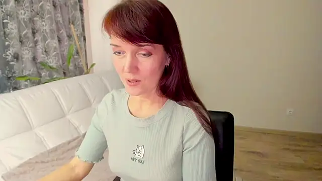 Snapshot of Fritha chatting on February 8, 6:01 am Fritha online show from February 8, 6:01 am