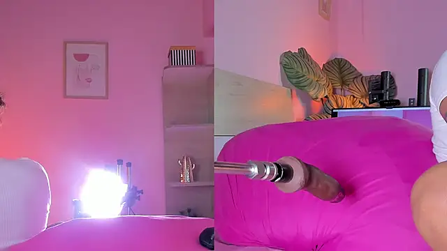 cinnamon afrodit online show from March 1, 2:55 pm