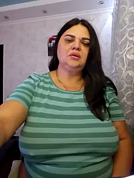 littleRikka online show from September 28, 8:25 pm