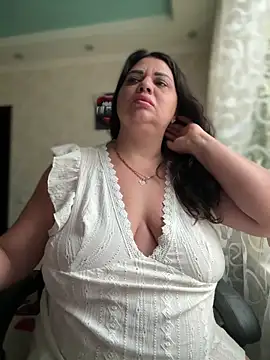 littleRikka online show from November 16, 7:47 am