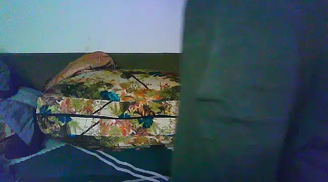 Snapshot of Vbestshow chatting on February 14, 10:04 pm Vbestshow online show from February 14, 10:04 pm