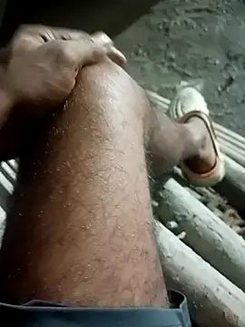 Snapshot of Bengali_BULL1 chatting on September 30, 4:12 pm Bengali BULL1 online show from September 30, 4:12 pm