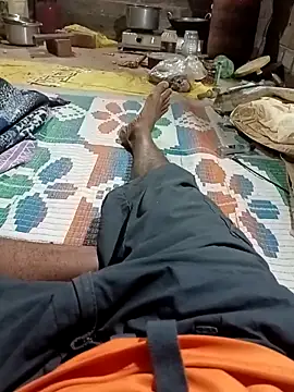 Snapshot of Bengali_BULL1 chatting on October 7, 4:48 pm Bengali BULL1 online show from October 7, 4:48 pm