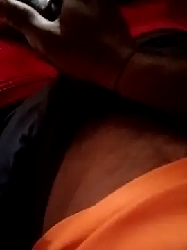 Snapshot of Bengali_BULL1 chatting on October 24, 11:06 am Bengali BULL1 online show from October 24, 11:06 am