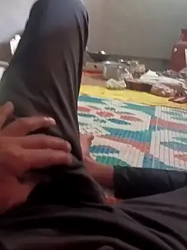 Snapshot of Bengali_BULL1 chatting on October 27, 8:40 am Bengali BULL1 online show from October 27, 8:40 am