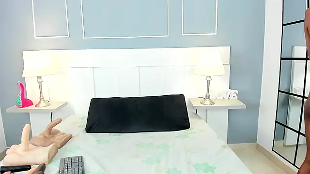 Snapshot of Blackrosse__ chatting on November 5, 1:00 pm Blackrosse online show from November 5, 1:00 pm