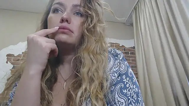 xxkristinaxx online show from January 24, 8:02 am