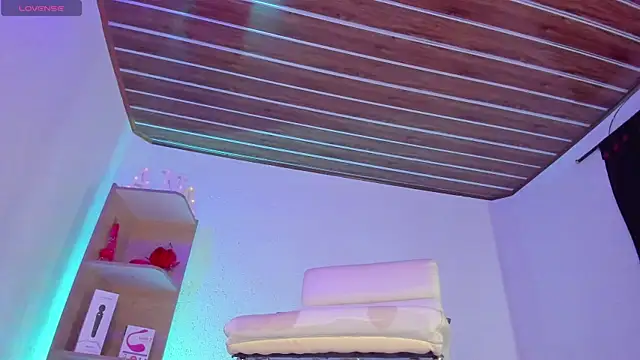 anastasia bee online show from December 20, 2:27 pm