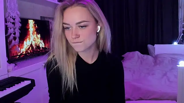 Snapshot of MaryDreaminess chatting on November 21, 4:33 am MaryDreaminess online show from November 21, 4:33 am