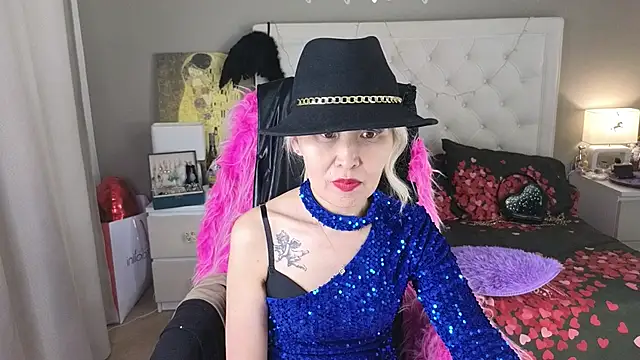 RoxalanaStar online show from June 13, 12:08 am