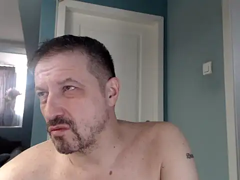 MisterFaithRO online show from April 21, 4:19 am