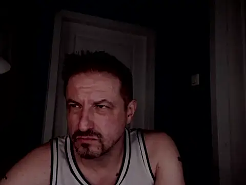 MisterFaithRO online show from April 26, 11:24 pm