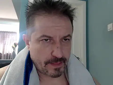 MisterFaithRO online show from April 27, 1:31 pm