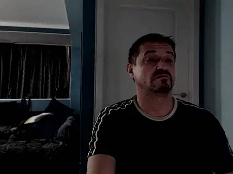 MisterFaithRO online show from May 8, 10:48 pm