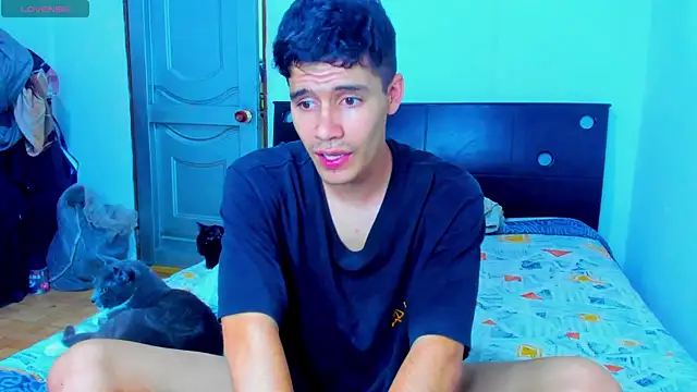 Dimitrixxx   online show from June 12, 3:55 pm