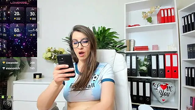 amayawest online show from January 30, 10:50 am