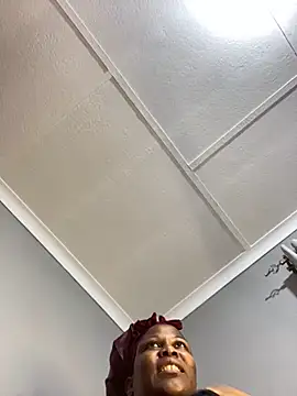 Sexycandyxxx online show from December 5, 9:00 pm