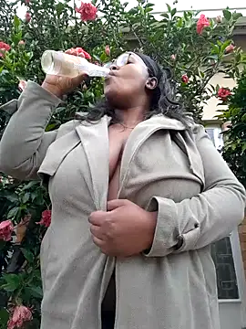 SWEETDOLLY29XX online show from January 17, 9:17 am