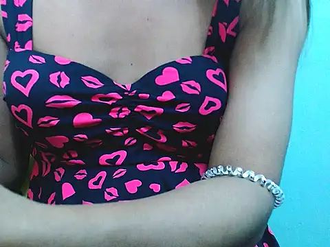 Snapshot of nica20 chatting on November 16, 1:06 pm nica20 online show from November 16, 1:06 pm