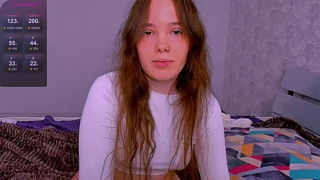 Snapshot of Janie_JJ_Curvie chatting on April 16, 4:13 am Janie JJ Curvie online show from April 16, 4:13 am