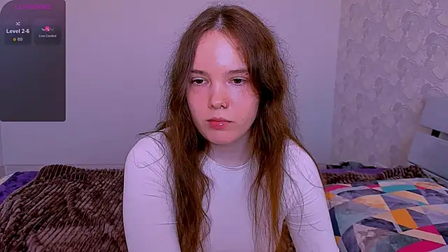Snapshot of Janie_JJ_Curvie chatting on April 18, 2:48 am Janie JJ Curvie online show from April 18, 2:48 am