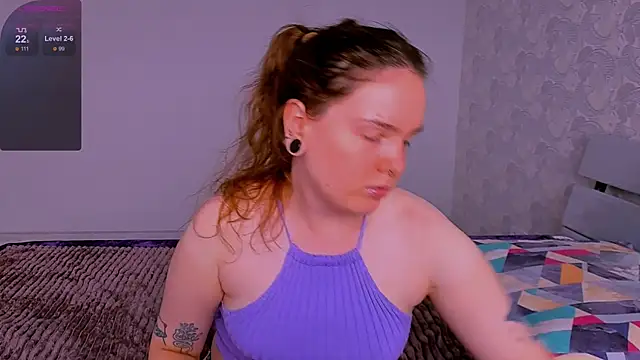 Janie JJ Curvie online show from June 28, 4:51 am