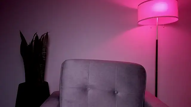 HazelKush online show from March 26, 8:36 pm