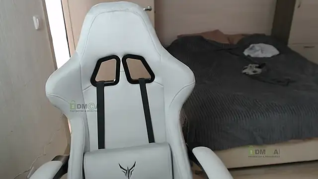 Sunny-Girl1 online show from February 5, 9:25 am