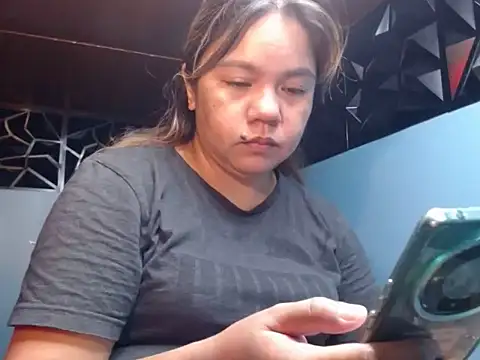 ambersmile online show from October 6, 7:55 pm