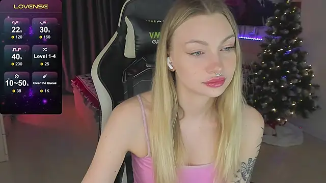 Snapshot of BiMolly chatting on January 26, 8:56 pm BiMolly online show from January 26, 8:56 pm