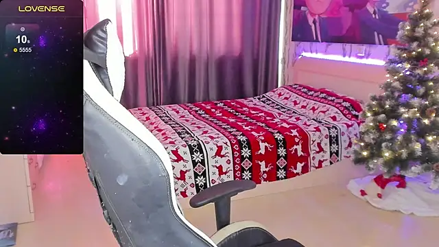 Snapshot of BiMolly chatting on February 26, 10:15 am BiMolly online show from February 26, 10:15 am