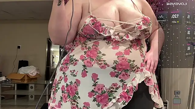 NotUrBabyMoms online show from March 5, 7:17 pm