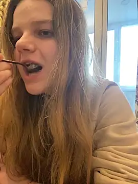 -MimmiLissa- online show from November 23, 7:52 am