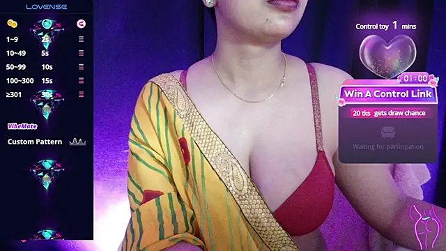Snapshot of DesiZoya chatting on February 15, 11:47 pm DesiZoya online show from February 15, 11:47 pm