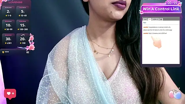 Snapshot of DesiZoya chatting on January 6, 1:53 am DesiZoya online show from January 6, 1:53 am