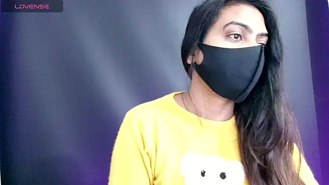 Snapshot of DesiZoya chatting on February 9, 10:58 pm DesiZoya online show from February 9, 10:58 pm