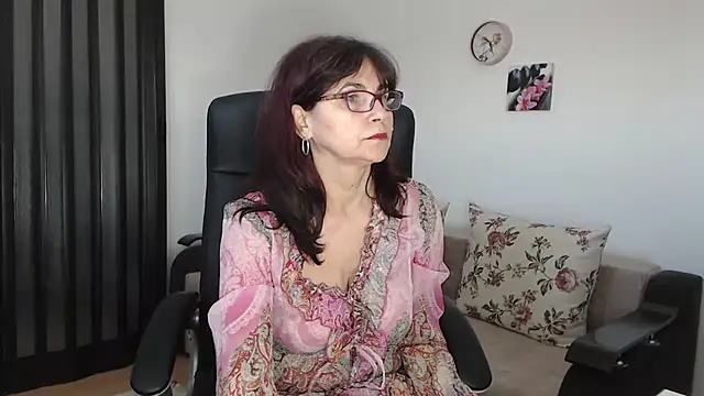 helua54 online show from March 10, 8:26 am