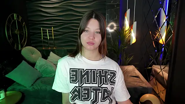 ElizaMild online show from January 9, 5:00 pm