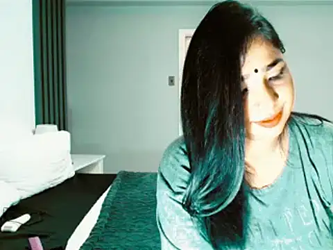 apishkagalmon online show from October 12, 6:12 am