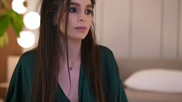 DoviaClaire online show from January 16, 8:29 am