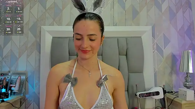 Princsgirl  online show from September 25, 7:50 pm