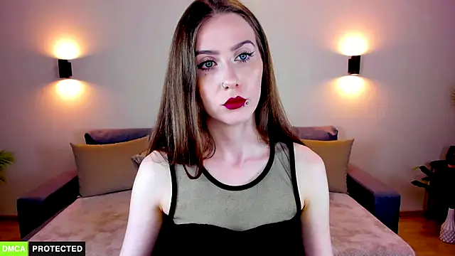 TheWoman   online show from October 27, 7:07 pm