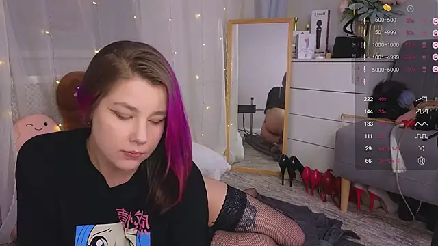 Snapshot of Mira_Falls chatting on February 25, 8:58 am Mira Falls online show from February 25, 8:58 am