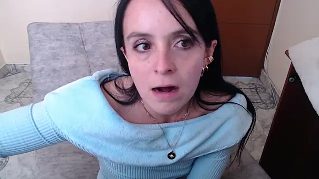 Snapshot of antara_hotgirl chatting on March 14, 6:46 pm antara hotgirl online show from March 14, 6:46 pm