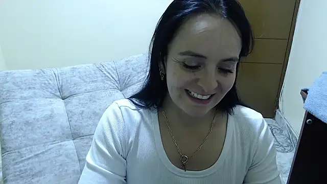 Snapshot of antara_hotgirl chatting on March 22, 10:02 pm antara hotgirl online show from March 22, 10:02 pm