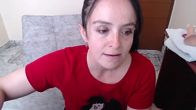 Snapshot of antara_hotgirl chatting on June 28, 5:41 pm antara hotgirl online show from June 28, 5:41 pm