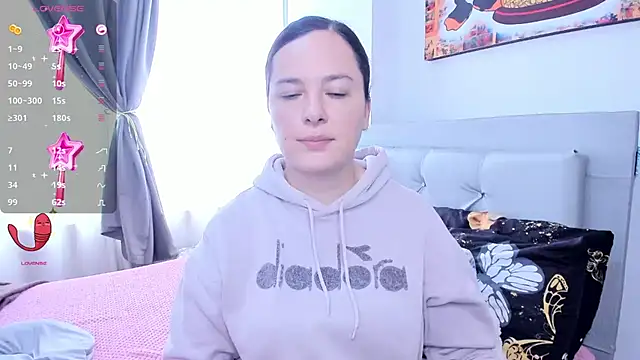 angelaagomez online show from June 9, 5:57 pm