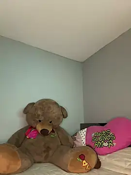 Snapshot of Sammy_pink chatting on December 18, 12:21 am Sammy pink online show from December 18, 12:21 am