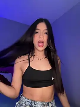 Snapshot of Sammy_pink chatting on January 23, 10:54 pm Sammy pink online show from January 23, 10:54 pm